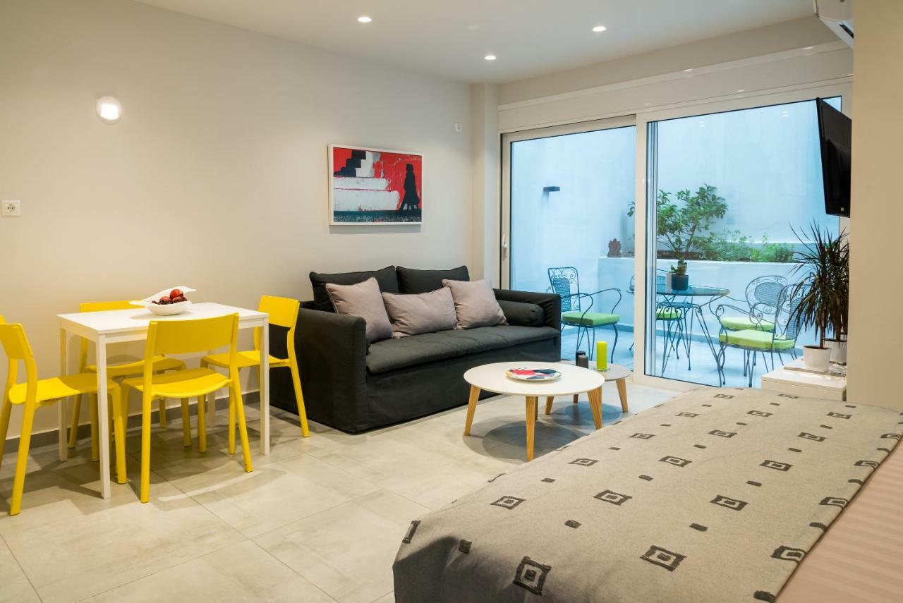 Central Cozy Studio With A Secret Garden Athen Exterior foto