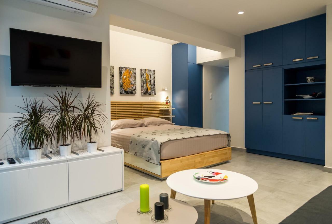 Central Cozy Studio With A Secret Garden Athen Exterior foto